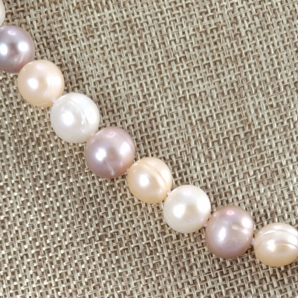 REAL 17" Multi Pearl Necklace - Picture 6 of 8